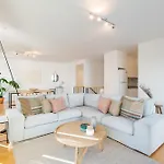 Penthouse For The City Lovers - Castle View & Parking