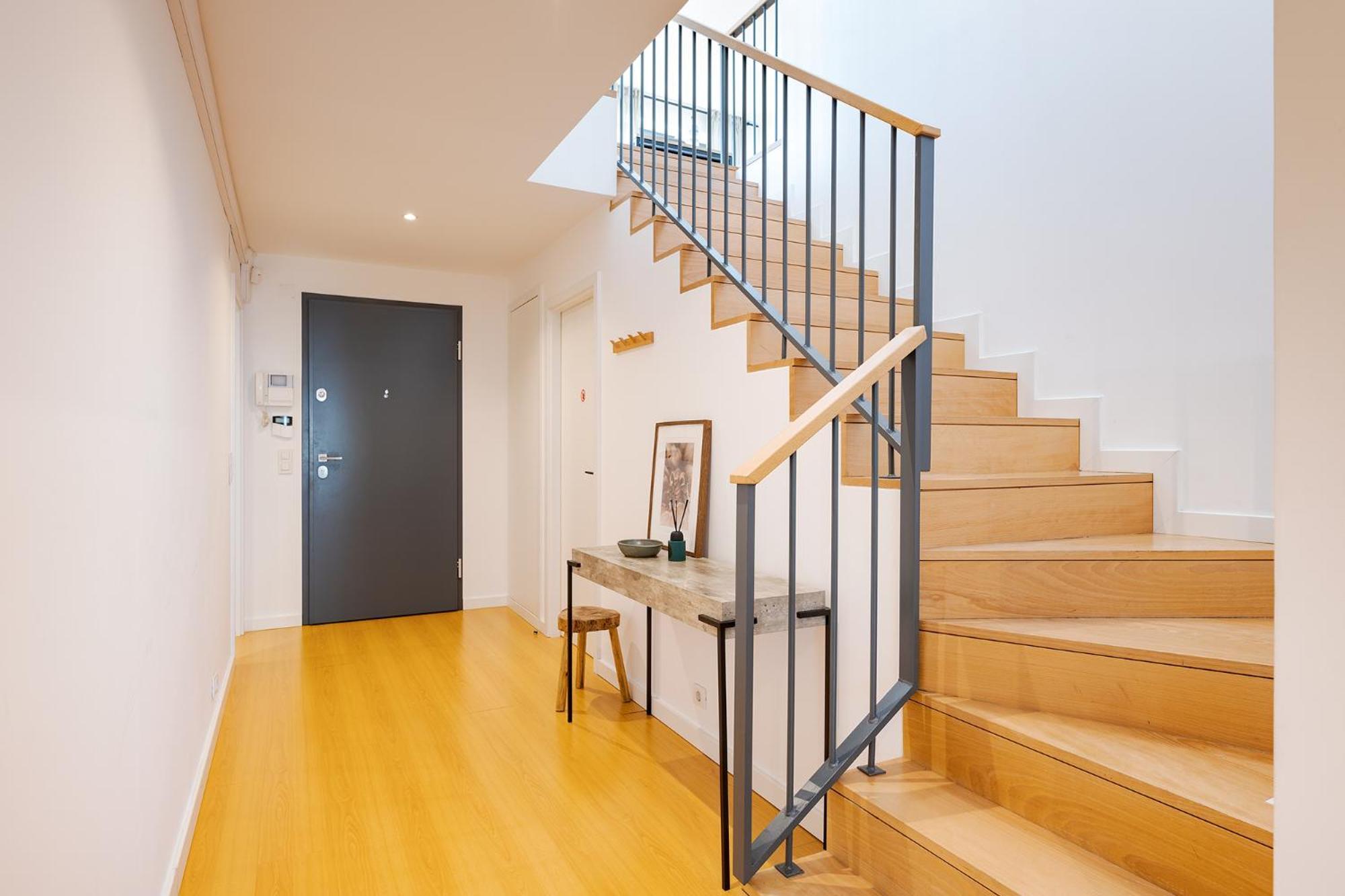 Penthouse For The Lovers - Parking & Views *