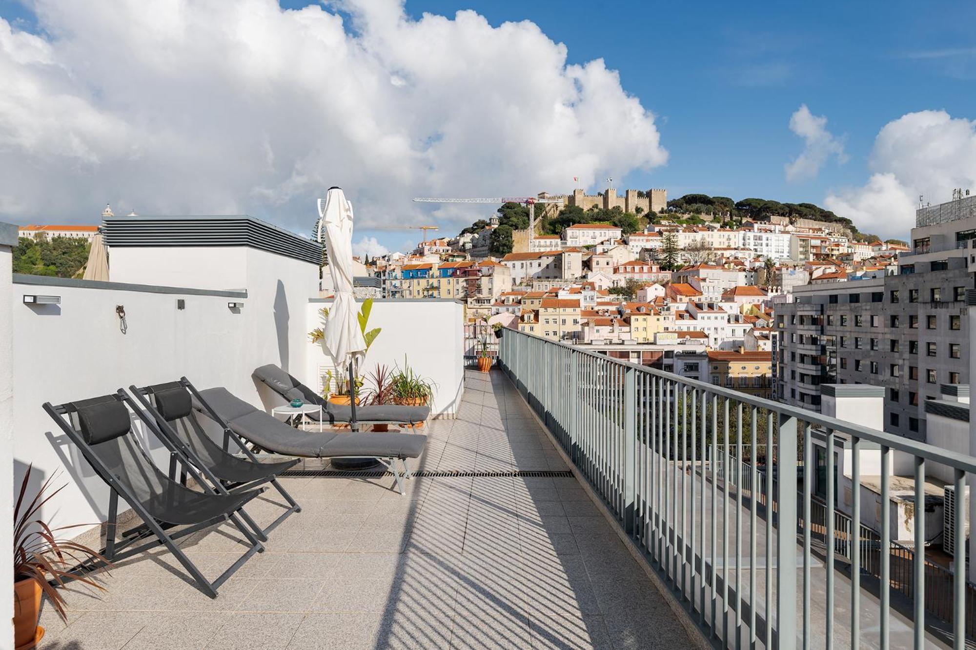 Penthouse For The Lovers - Parking & Views