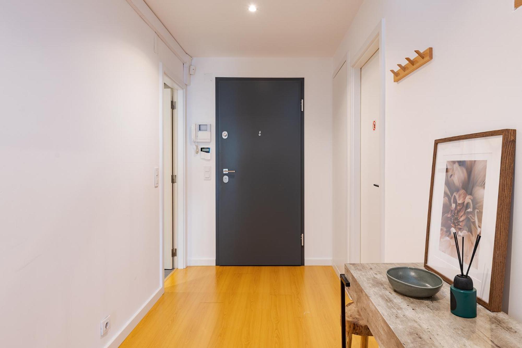 Penthouse For The Lovers - Parking & Views Apartment *